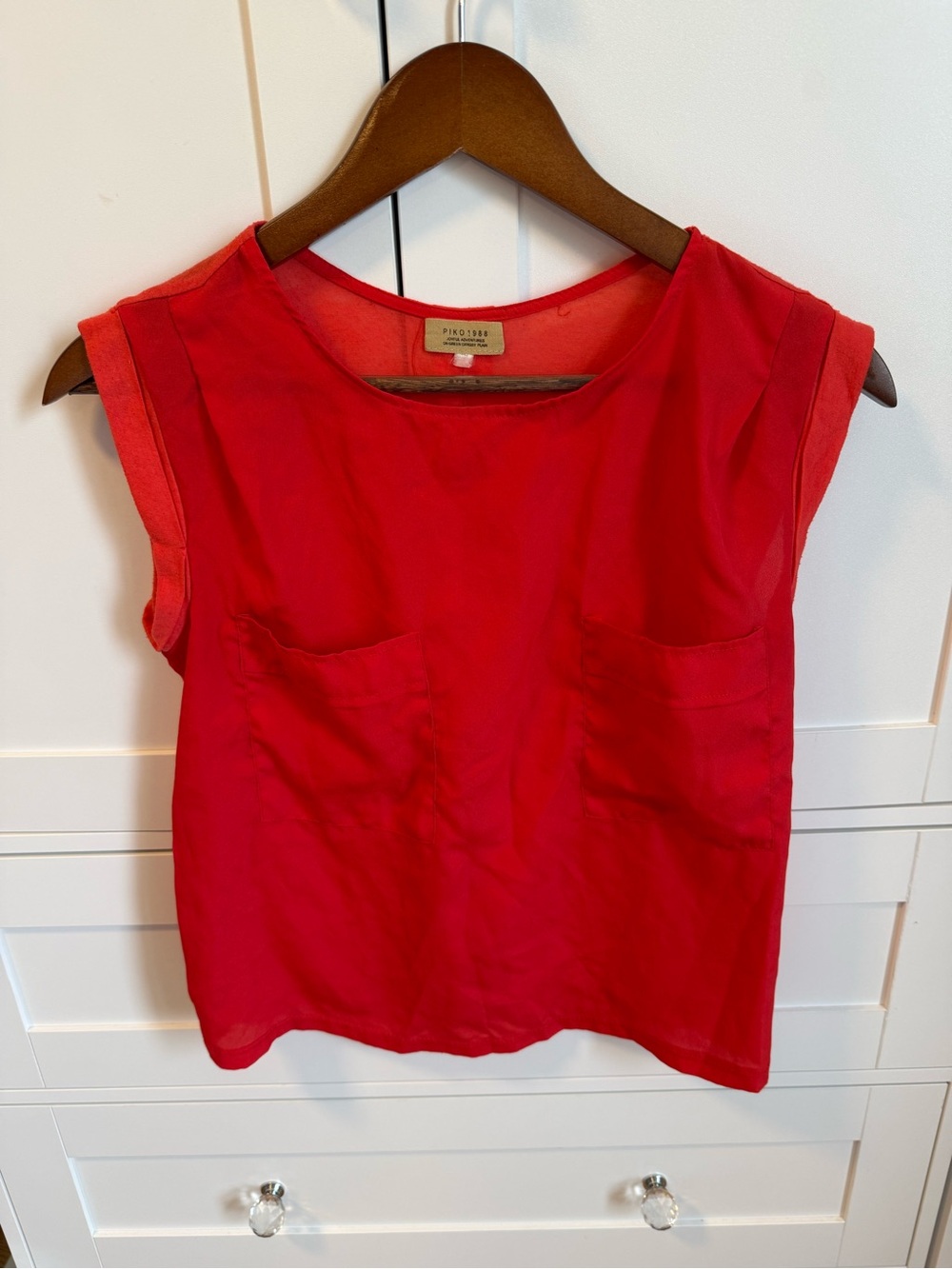 Red Sleeveless Pocket Camisole - Silk-Feel Layering Top